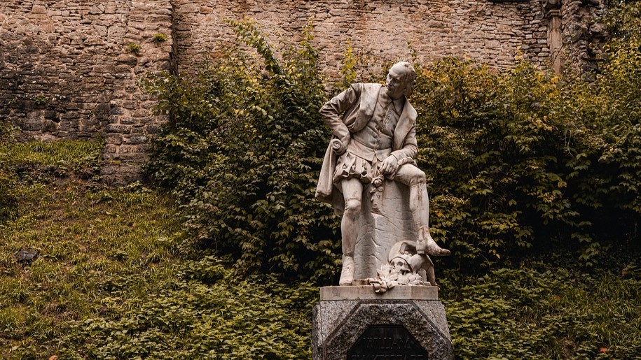 Statue of William Shakespeare