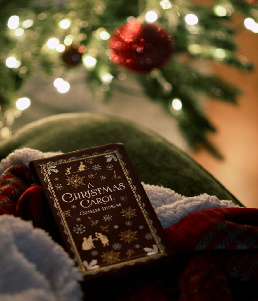 Christmas Carol with a Christmas Tree